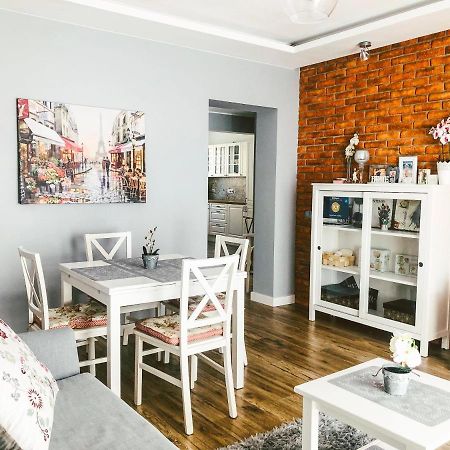 Apartament Luscinia Z 2 Sypialniami Krasków Εξωτερικό φωτογραφία