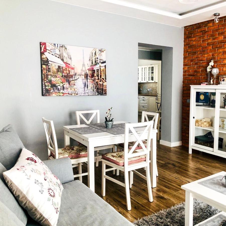 Apartament Luscinia Z 2 Sypialniami Krasków Εξωτερικό φωτογραφία