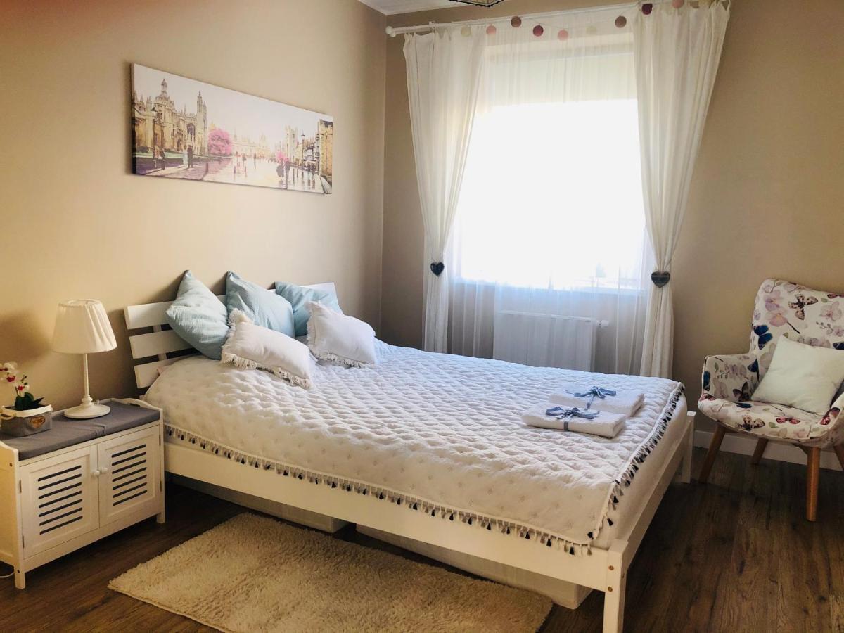 Apartament Luscinia Z 2 Sypialniami Krasków Εξωτερικό φωτογραφία