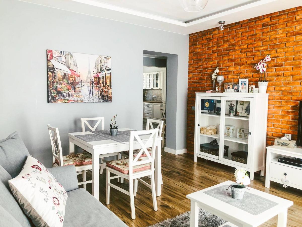 Apartament Luscinia Z 2 Sypialniami Krasków Εξωτερικό φωτογραφία
